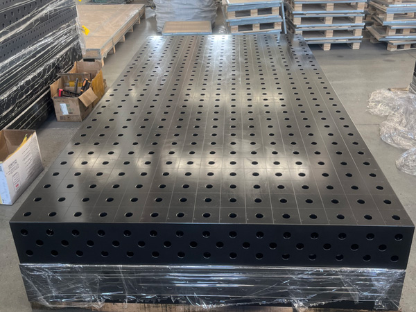 Bench-style Welding Table